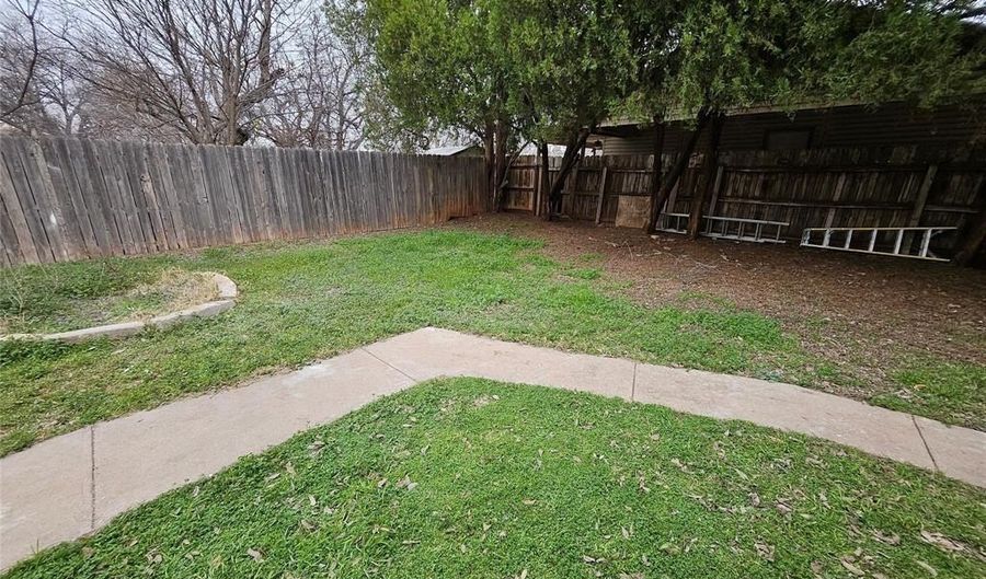 541 S Mockingbird Ln, Abilene, TX 79605 - 4 Beds, 2 Bath
