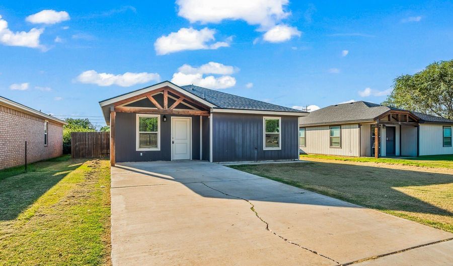 309 Ave H, Abernathy, TX 79311 - 3 Beds, 2 Bath