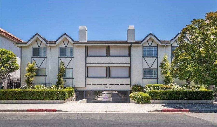 5230 Zelzah Ave 3, Encino, CA 91316 - 2 Beds, 3 Bath