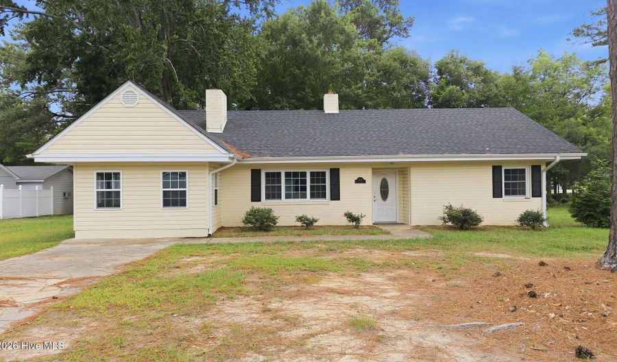 6640 Williams St, Bailey, NC 27807 - 2 Beds, 2 Bath