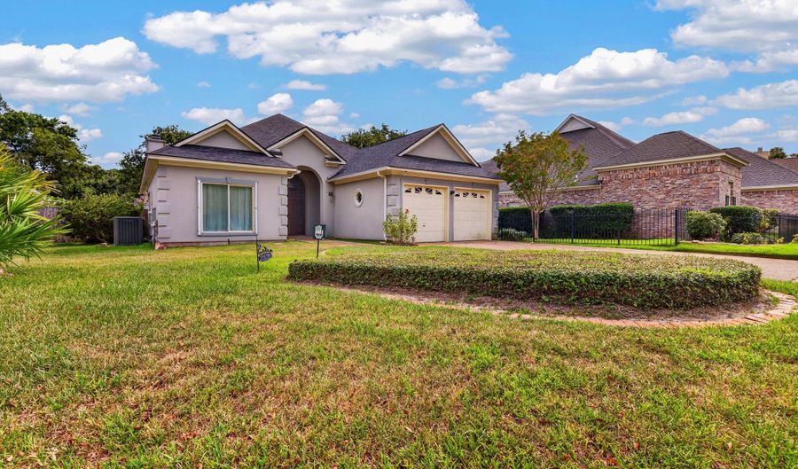 2579 Rue Palafox, Biloxi, MS 39531 - 3 Beds, 2 Bath