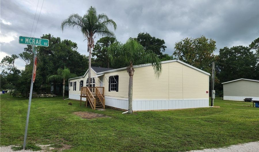 219 N Ballard Rd, Avon Park, FL 33825 - 3 Beds, 2 Bath