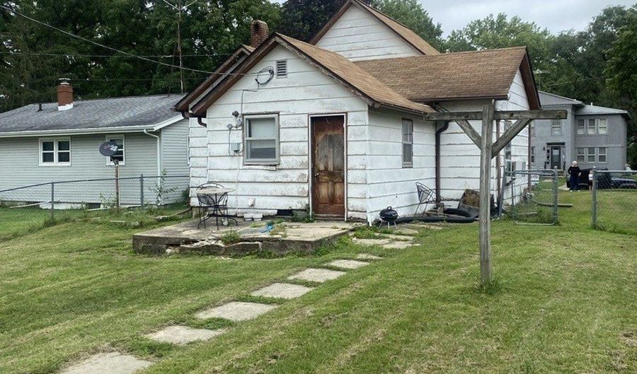 128 N Jefferson Ave, Amboy, IL 61310 - 2 Beds, 1 Bath