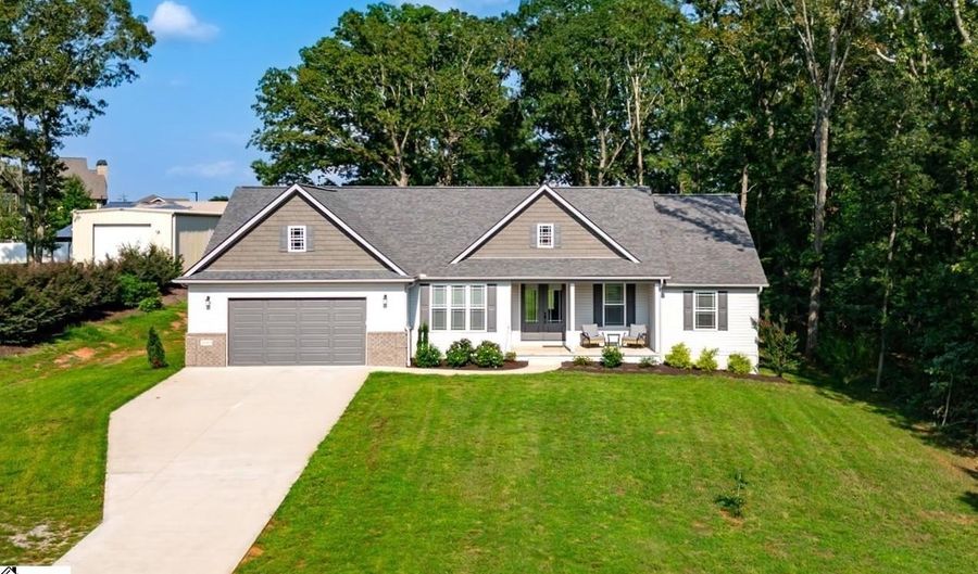 3080 McGee Rd, Anderson, SC 29621 - 3 Beds, 2 Bath