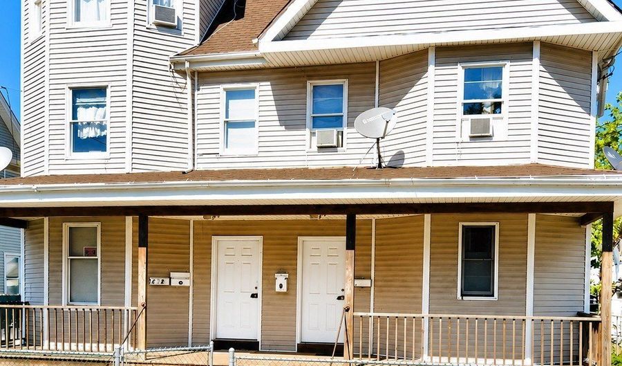 470 Wood Ave, Bridgeport, CT 06606 - 3 Beds, 1 Bath