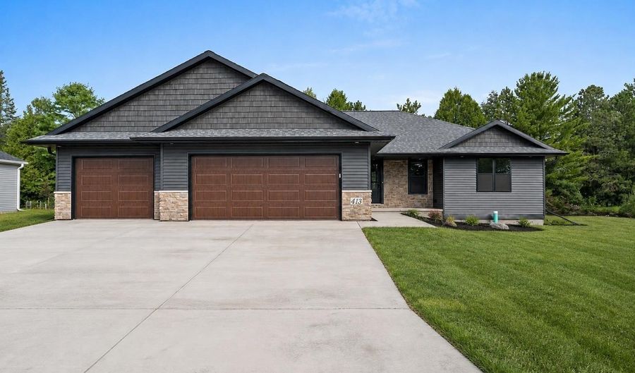413 CARRIE LYNN Ave, Algoma, WI 54201 - 3 Beds, 3 Bath