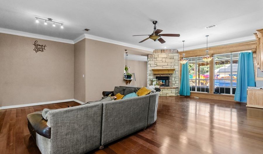 10 Sage Cir, Andrews, TX 79714 - 4 Beds, 3 Bath
