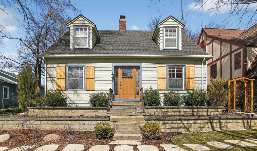 1732 Jackson Ave, Ann Arbor, MI 48103 - 2 Beds, 2 Bath