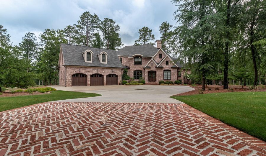 1814 CHAMPIONS Cir, Evans, GA 30809 - 5 Beds, 6 Bath