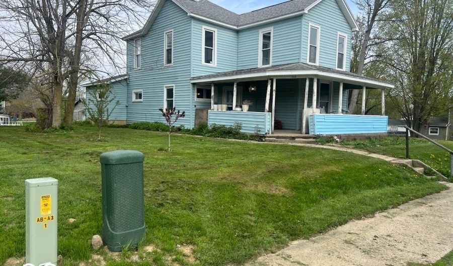 111 N Poplar St, Amboy, IN 46911 - 5 Beds, 2 Bath