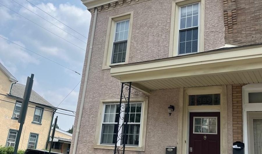 389 CONARROE St, Philadelphia, PA 19128 - 4 Beds, 4 Bath