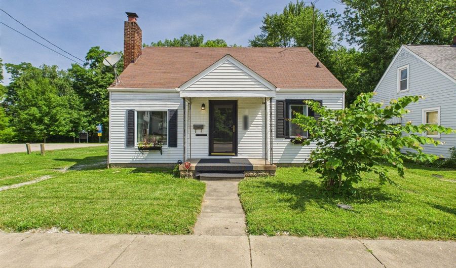 2314 W 8th St, Anderson, IN 46016 - 3 Beds, 1 Bath