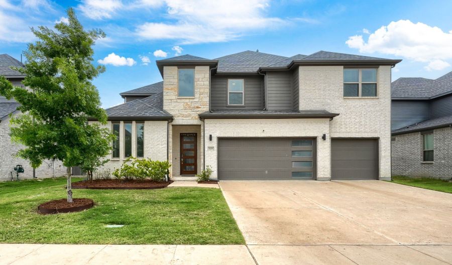 929 Newcastle Dr, Allen, TX 75013 - 5 Beds, 5 Bath