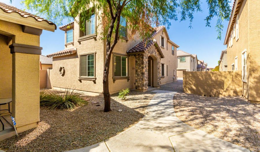 935 E AGUA FRIA Ln, Avondale, AZ 85323 - 4 Beds, 3 Bath