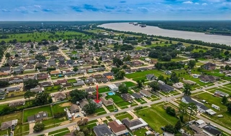 2121 MARGARET Ln, Meraux, LA 70075 - 4 Beds, 3 Bath