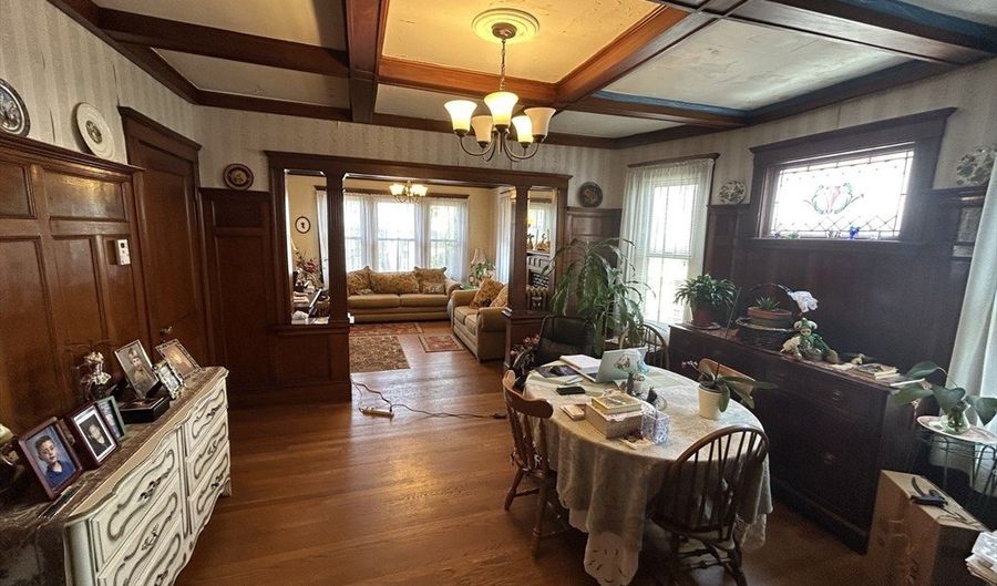 52 Larchmont St, Boston, MA 02124 - 5 Beds, 2 Bath