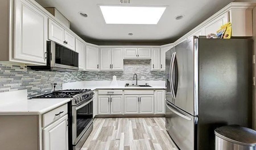 910 Saint George Ct, Spring Valley, CA 91977 - 4 Beds, 2 Bath