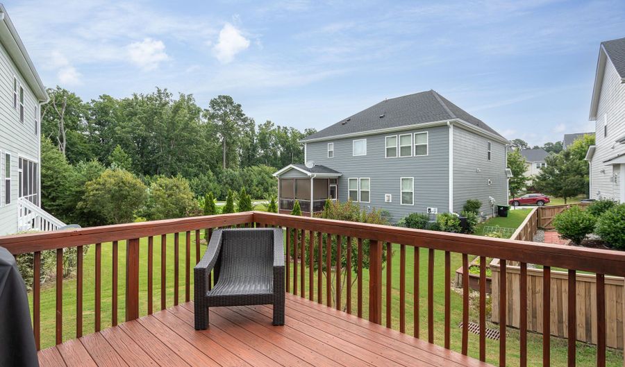 3913 Chapel Oak Dr, Apex, NC 27502 - 4 Beds, 3 Bath