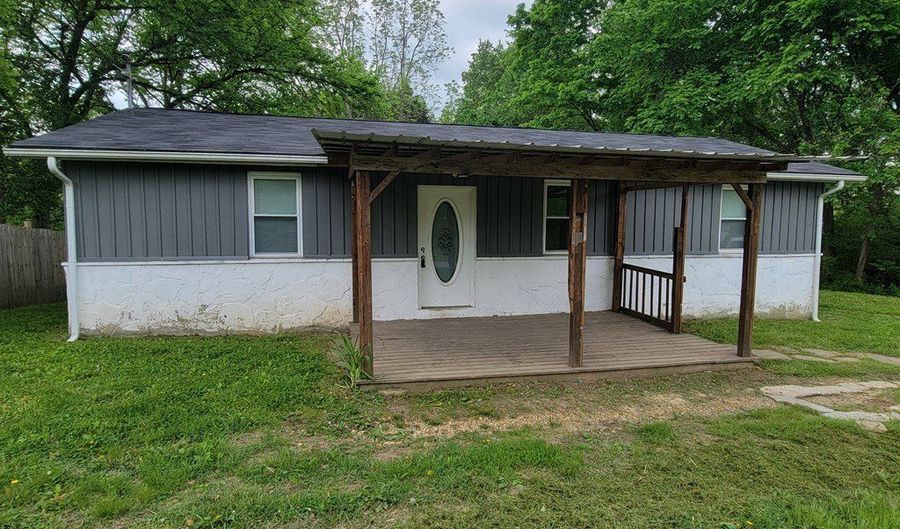 108 Ferrell Rd, Alpine, TN 38543 - 3 Beds, 2 Bath