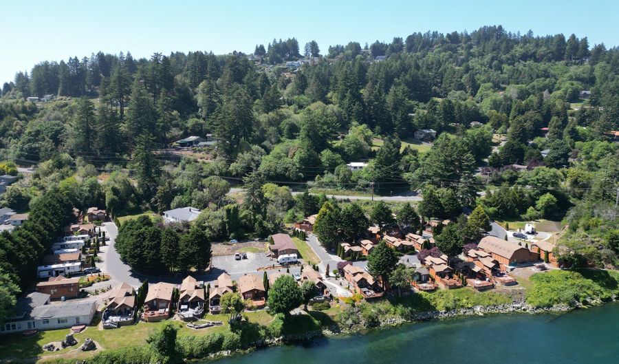 97748 N BANK CHETCO RIVER Rd A1, Brookings, OR 97415 - 2 Beds, 2 Bath