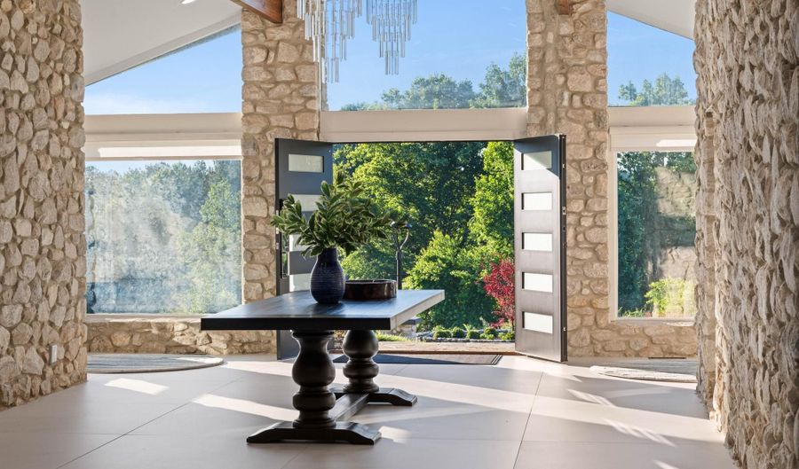 5420 LYNCH Ln, Baldwin, MD 21013 - 8 Beds, 7 Bath