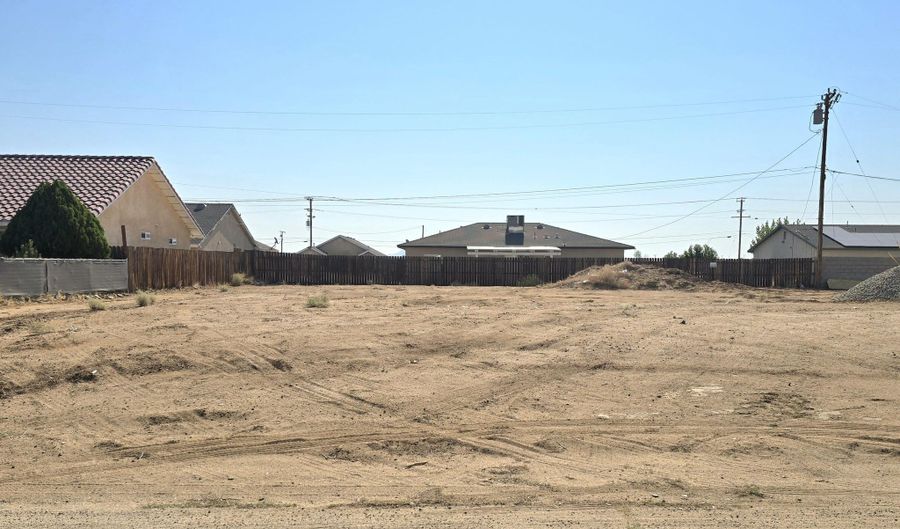 Apn 203-353-11 89th Street, California City, CA 93505 - 0 Beds, 0 Bath