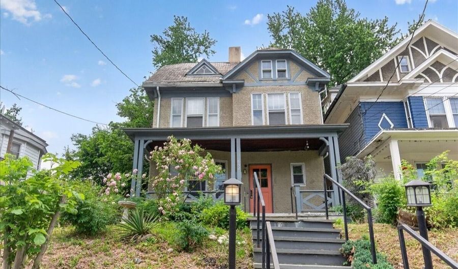 852 Myrtle Ave, Albany, NY 12208 - 4 Beds, 2 Bath