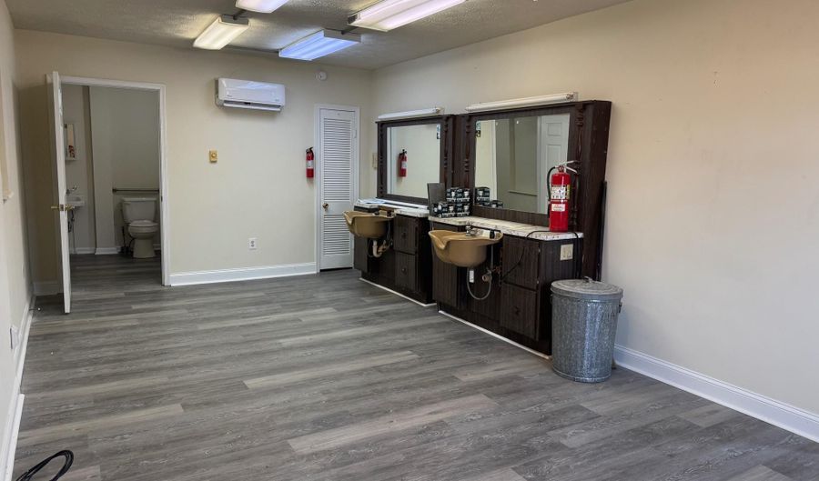 11415 EASTERN Ave, Baltimore, MD 21220 - 3 Beds, 2 Bath