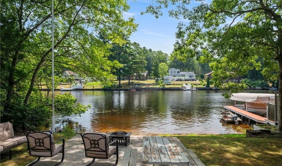 187 Lakehurst Dr, Coventry, RI 02816 - 1 Beds, 1 Bath
