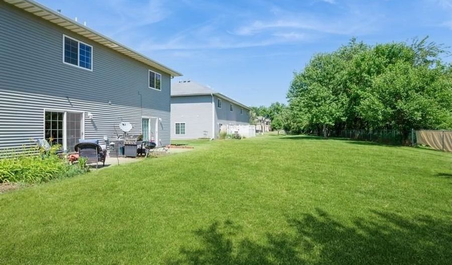 237 Copeland Ln, North Liberty, IA 52317 - 2 Beds, 3 Bath