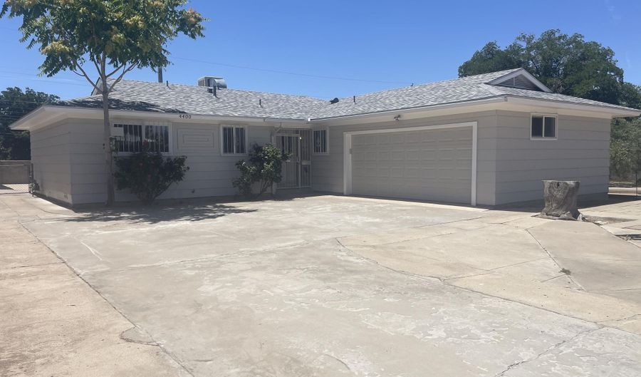 4400 Hilton Ave NE, Albuquerque, NM 87110 - 3 Beds, 2 Bath
