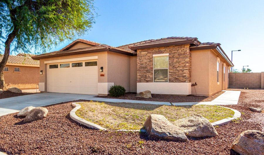 25049 W DOVE MESA Dr, Buckeye, AZ 85326 - 4 Beds, 2 Bath