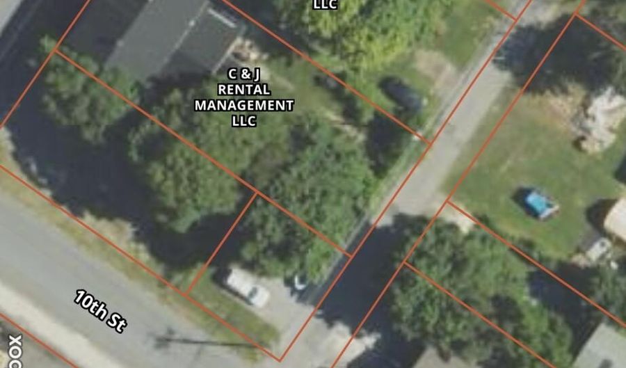 917-919 8th Ave, Altoona, PA 16602 - 6 Beds, 2 Bath