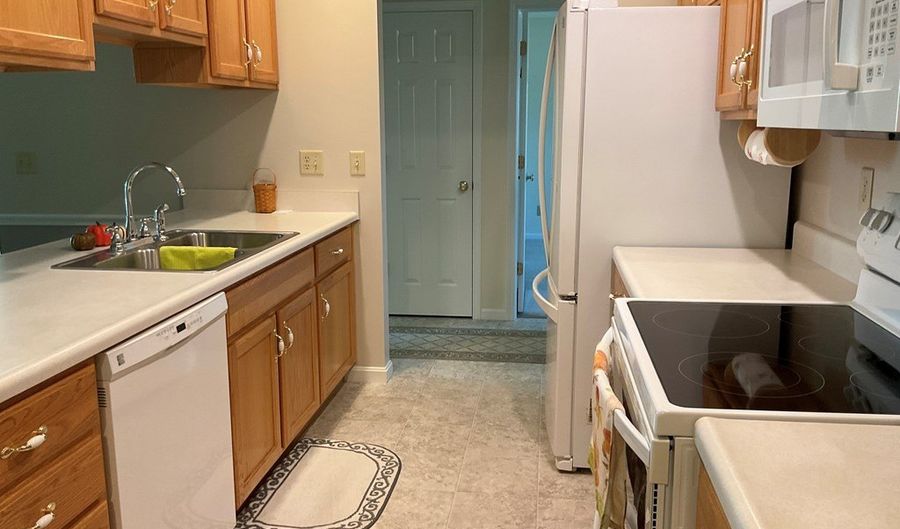 907 King Ridge Dr, Ashland, OH 44805 - 2 Beds, 2 Bath
