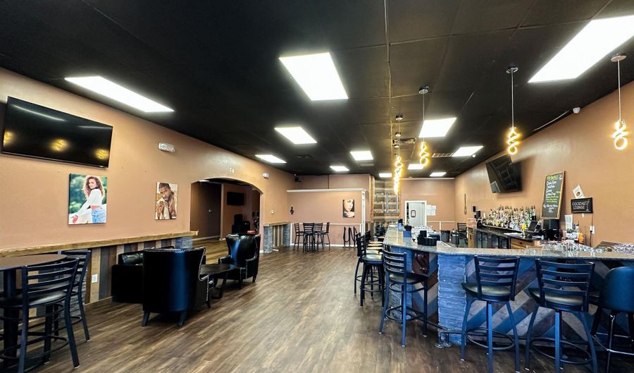 3151 College Dr #C & D, Baton Rouge, LA 70808 - 0 Beds, 0 Bath