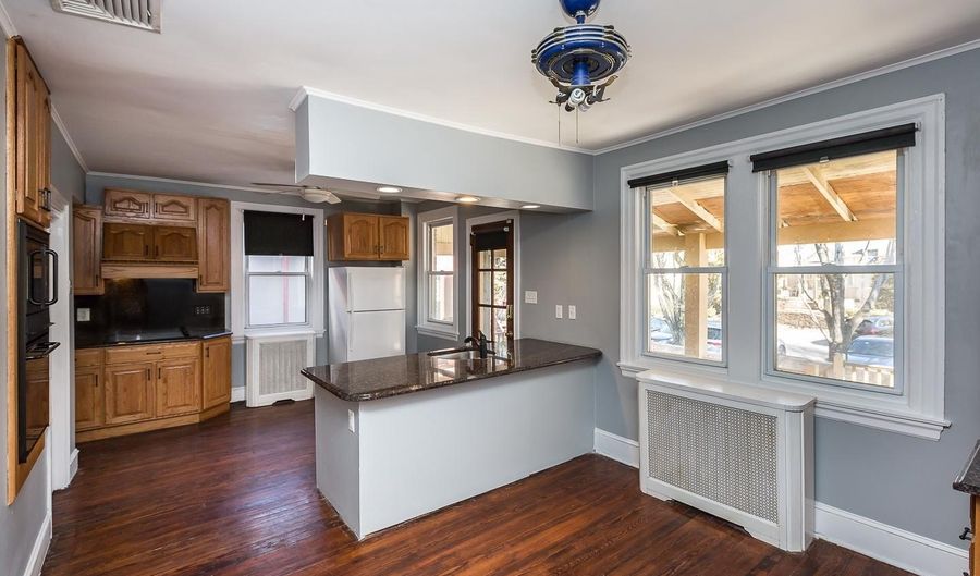 1007 W LANCASTER Ave, Bryn Mawr, PA 19010 - 3 Beds, 2 Bath