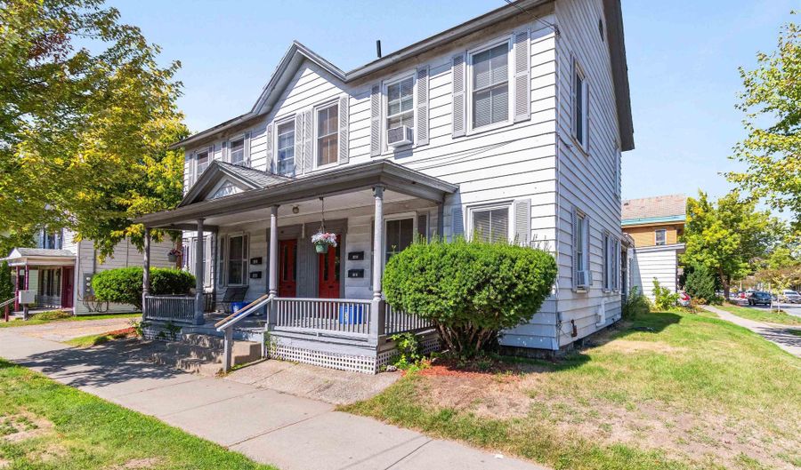 44-46 Sherman St, Burlington, VT 05401 - 4 Beds, 4 Bath