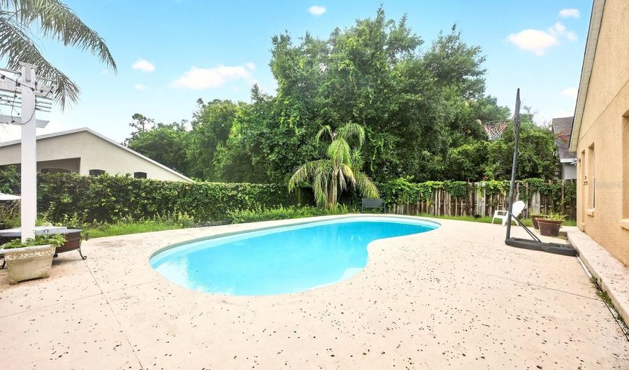 2551 WALNUT HEIGHTS Rd, Apopka, FL 32703 - 4 Beds, 3 Bath
