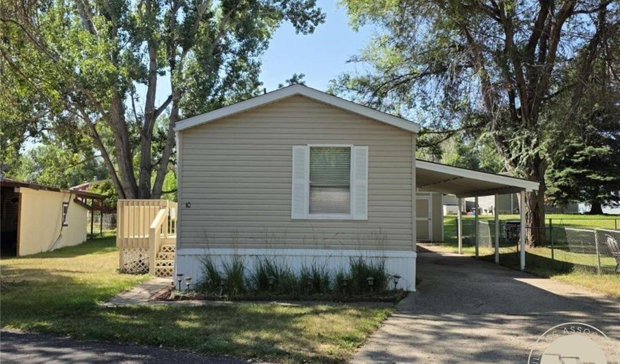 10 Queen Victoria Pl, Billings, MT 59105 - 3 Beds, 2 Bath