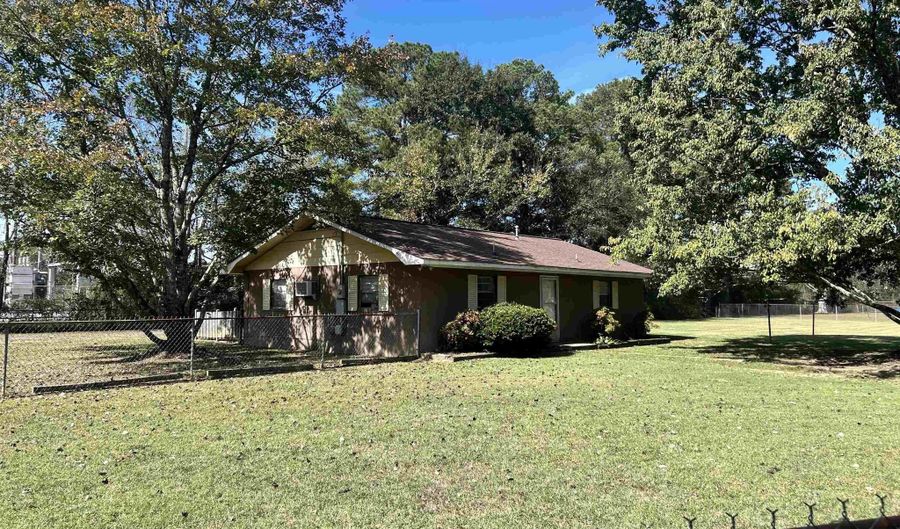 317 Wood Ave SE, Attalla, AL 35954 - 3 Beds, 3 Bath