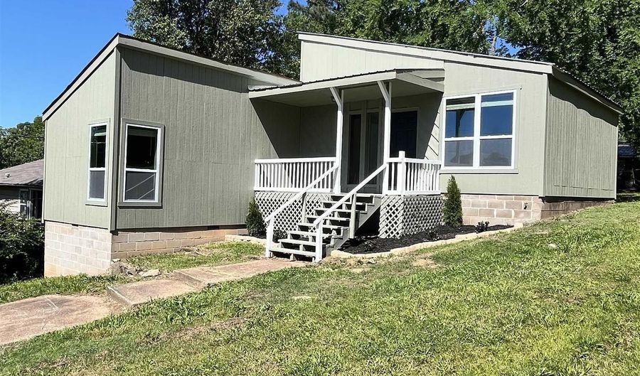 345 Hawkins St, Batesville, AR 72501 - 2 Beds, 1 Bath