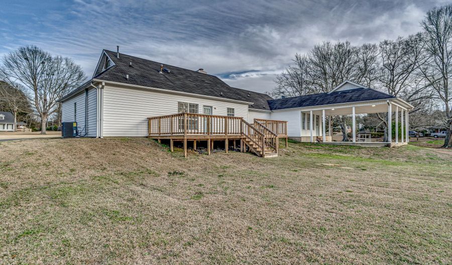215 Tolleson Pl, Brandon, MS 39042 - 3 Beds, 3 Bath