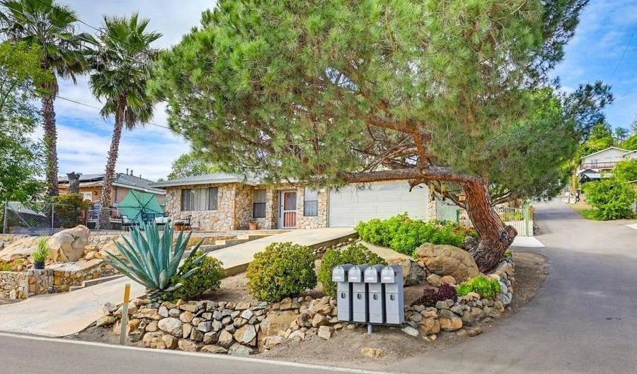 9832 Estrella Dr, Spring Valley, CA 91977 - 3 Beds, 3 Bath
