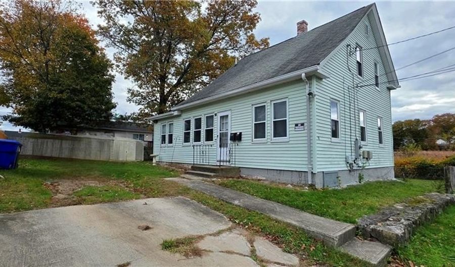 40 Grover St, North Providence, RI 02911 - 4 Beds, 2 Bath