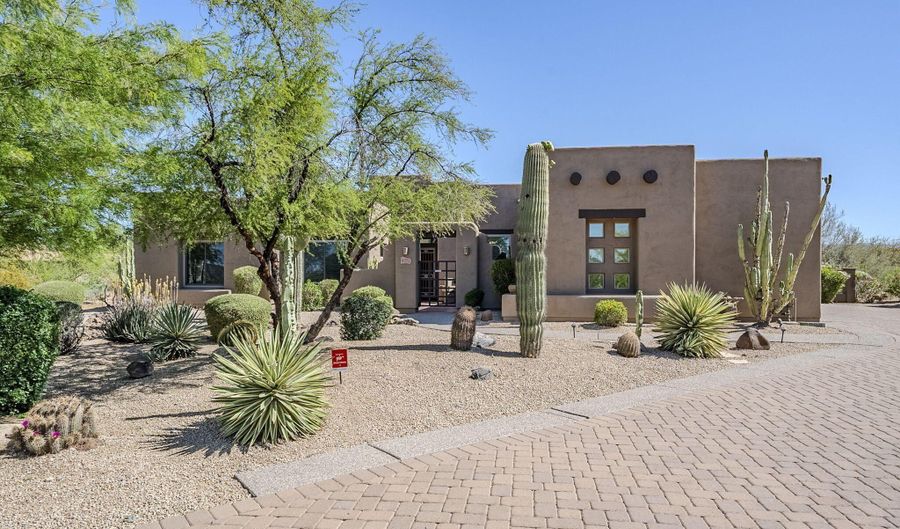 4772 E AGAVE Ln, Cave Creek, AZ 85331 - 4 Beds, 3 Bath
