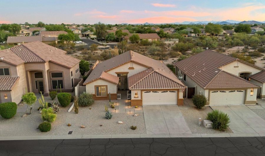 4615 E NIGHT GLOW Dr, Cave Creek, AZ 85331 - 3 Beds, 2 Bath