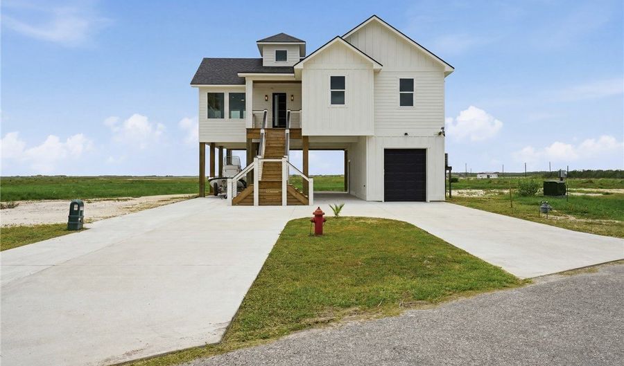 113 Port St Claire, Aransas Pass, TX 78336 - 3 Beds, 2 Bath
