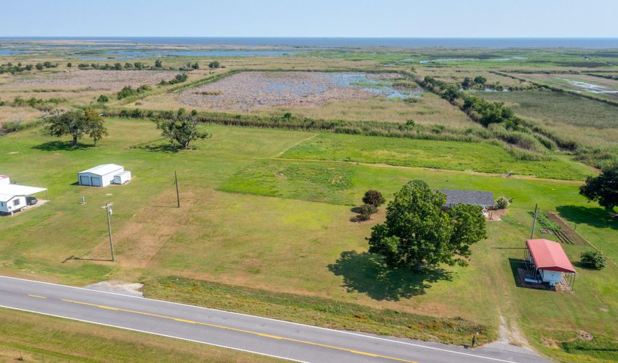 31540 LA-82, Abbeville, LA 70548 - 0 Beds, 0 Bath