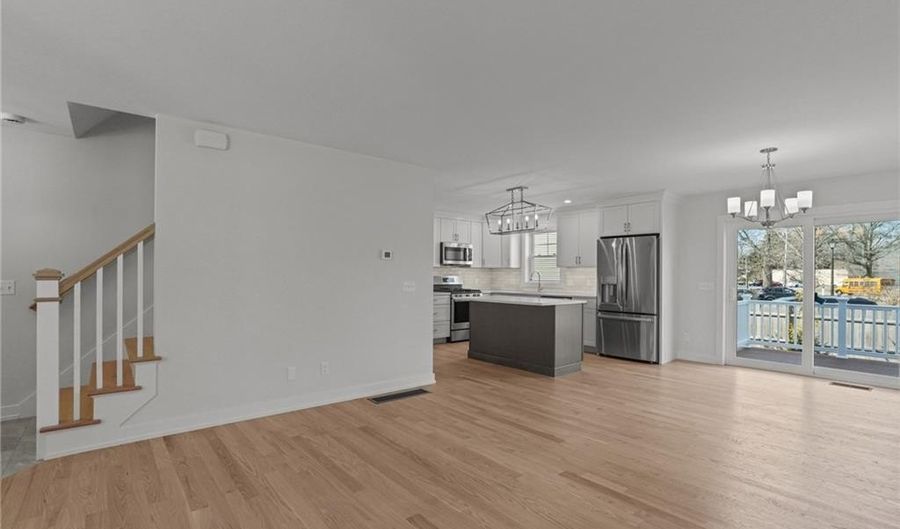 50 Red Maple Ln, Warwick, RI 02886 - 3 Beds, 3 Bath