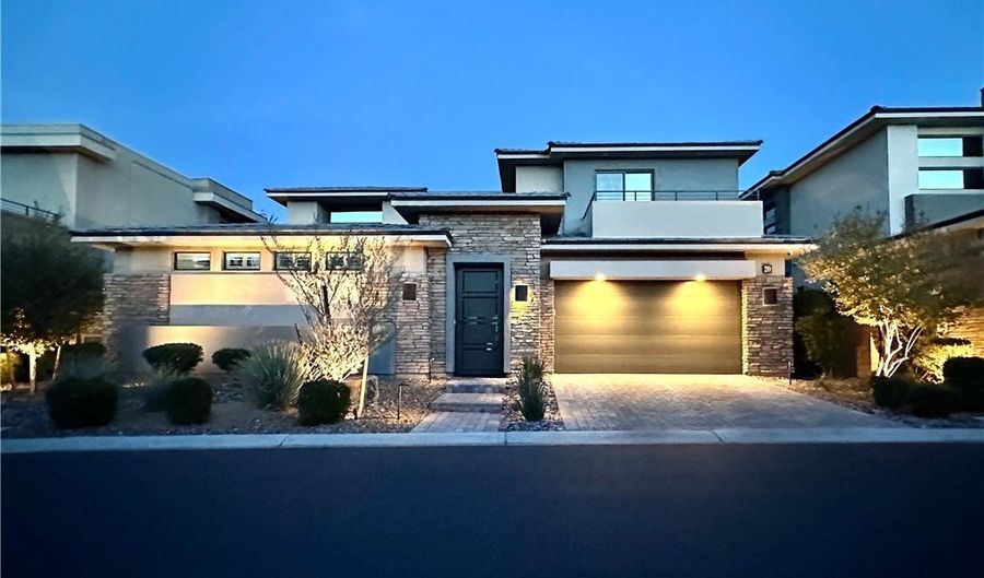 20 Garden Rain Dr, Las Vegas, NV 89135 - 3 Beds, 4 Bath